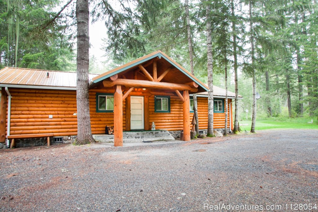 Starry Nights by the Creek | Luxury Cabins w/hot tubs, fire pit - Mt. Rainier | Image #16/26 | 
