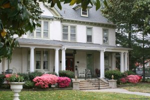 A Jewel of Comfort & Hospitality - Magnolia House | Hampton, Virginia | Bed & Breakfasts
