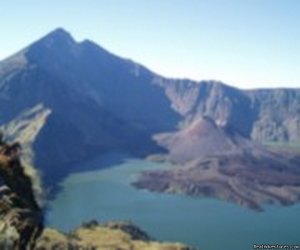 Trekking rinjani volcano mount | Banda Aceh, Indonesia | Hiking & Trekking