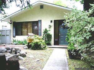 Penticton Holiday House