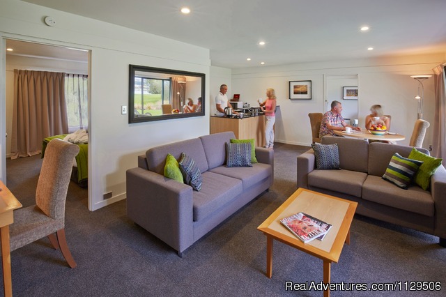 Edgewater Resort & Apartments: Suite Room