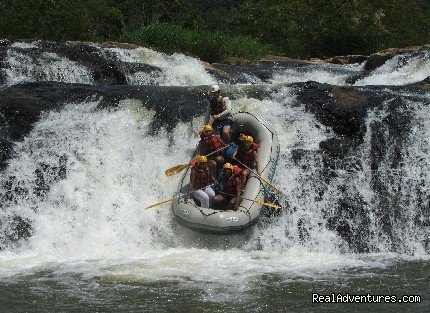 Whitewater Rafting | Globetrotters East African Safaris | Image #2/3 | 