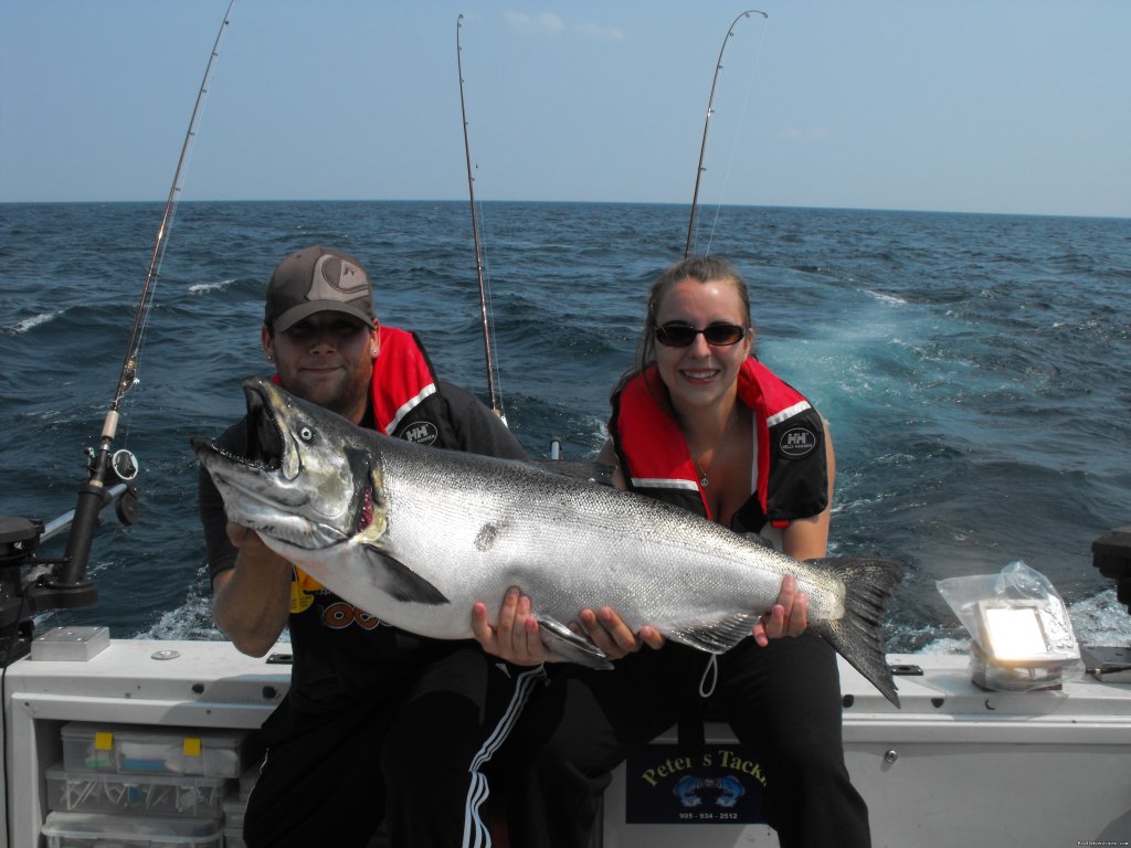 30.6lb King Salmon | Sport-fishing trips on Lake Ontario/Niagara River | Niagara-on-the-Lake, Ontario  | Fishing Trips | Image #1/17 | 