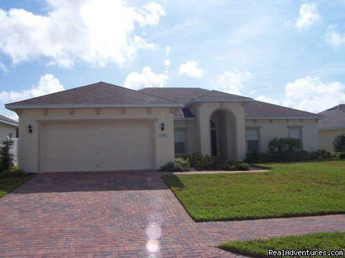  VILLA ARABELA FRONT VIEW | Fantastic Family House To Rent Davenport Orlando | Image #4/17 | 
