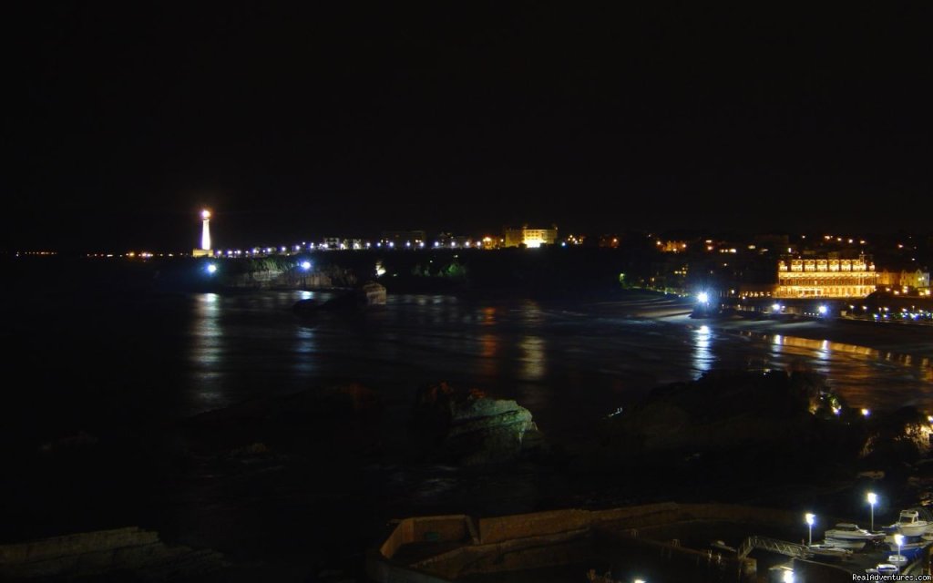 Bay of Biarritz by night | Pictures of Biarritz | Image #2/7 | 