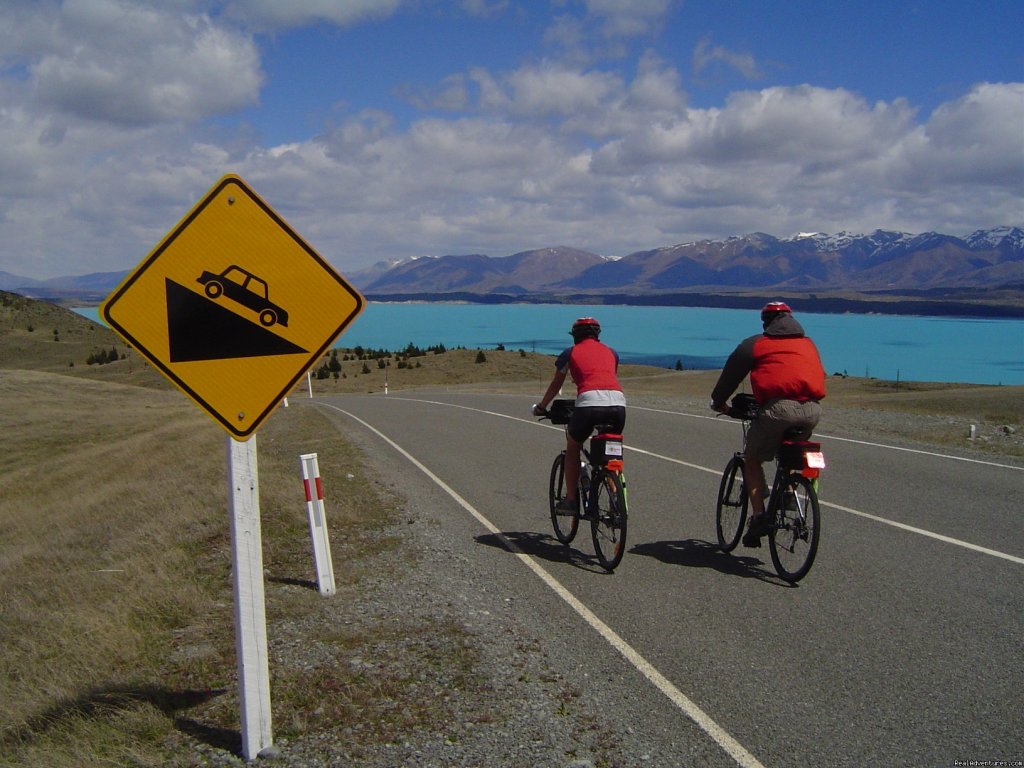 Lake Tekapo | Cycling tours in New Zealand, Vietnam and Japan | Image #2/3 | 