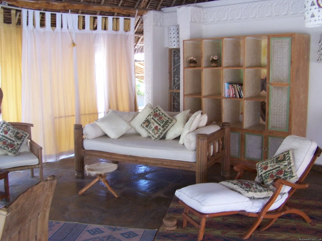 Veranda | Romantic Kenya in Villa comfort and luxury | Image #5/22 | 