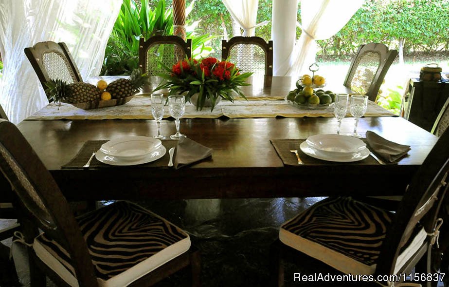 Dining | Romantic Kenya in Villa comfort and luxury | Image #22/22 | 