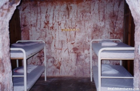 Underground Accommodation: Underground 4 Bed Dorm