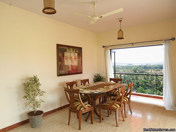 Dining Area | 4 bed/ 4bath Luxury Apartment with panoramic Views | Image #3/12 | 
