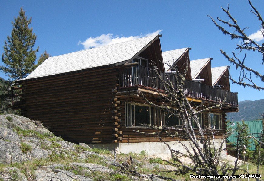 Lodge | Hawley Mountain Guest Ranch Vacation | Image #10/16 | 