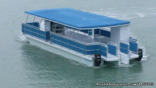Party Boat Rentals on Lake Lewisville, TX Photo
