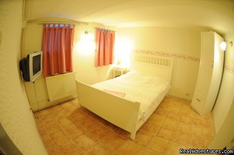 Studio apartment | Quiet,  friendly and cheap accommodation in Brasov | Brasov, Romania | Hotels & Resorts | Image #1/16 | 