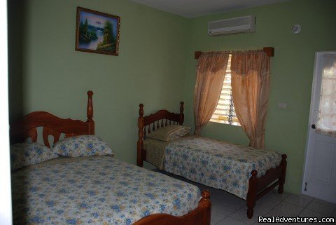 Single Bedroom | Reef View Apartments | Image #4/17 | 