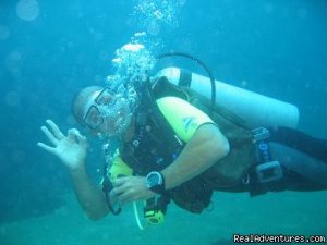 Reef Runner Divers - Puerto Viejo Caribbean | Caribbean, Costa Rica | Scuba Diving & Snorkeling