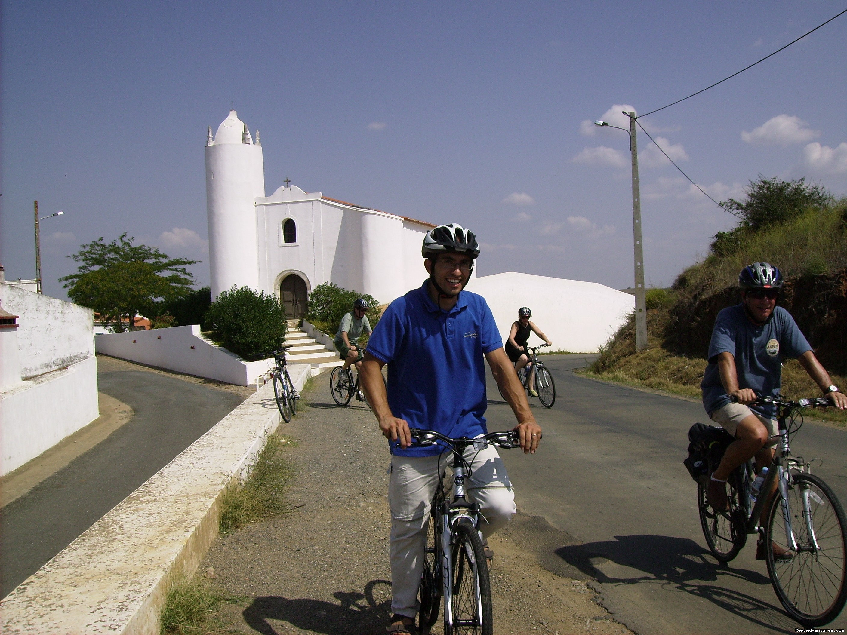 3Day Costa Azul & Wine Country Bike Tours, Central