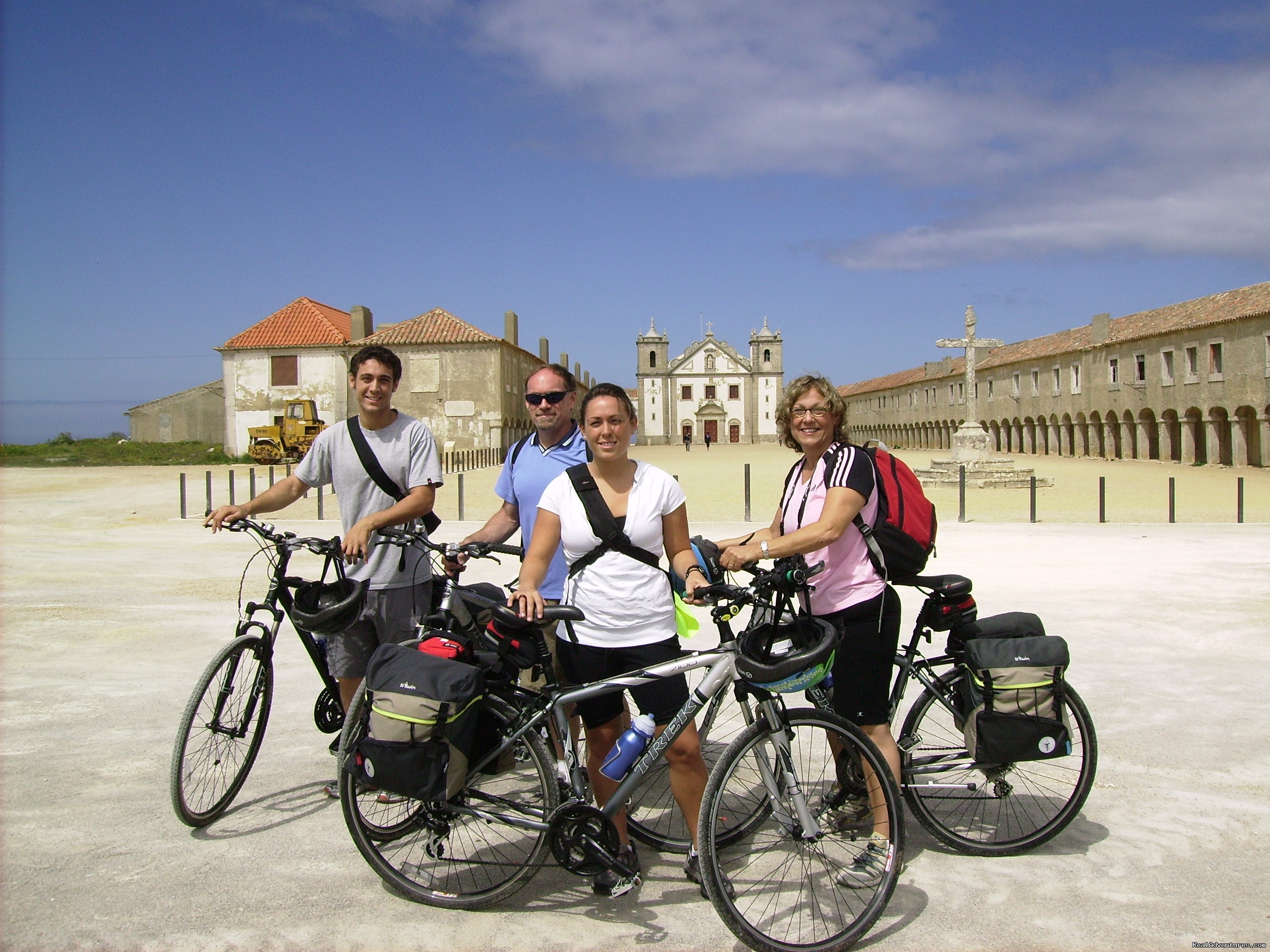 3Day Costa Azul & Wine Country Bike Tours, Central