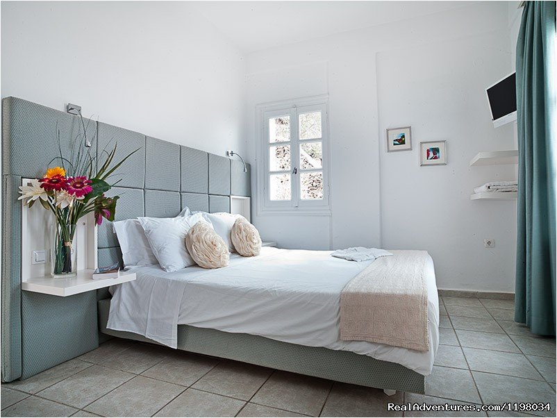 Superior Double Room | Romantic Luxury Getaway in Mykonos | Image #4/22 | 
