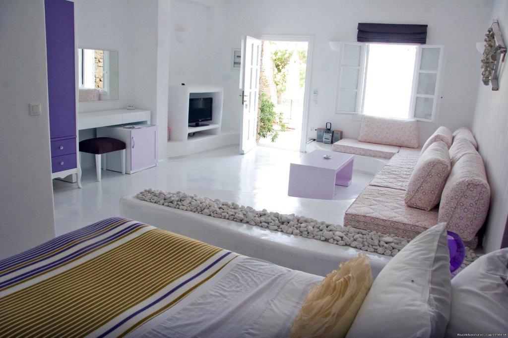 One Bedroom Suite | Romantic Luxury Getaway in Mykonos | Image #18/22 | 