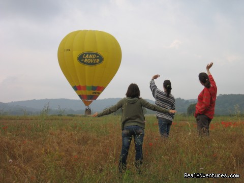 Hotair Ballooning in Barcelona & Pyrenees Photo