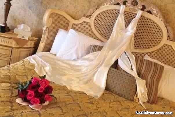 Wedding Photo in Room | Couples Resort | Image #3/8 | 