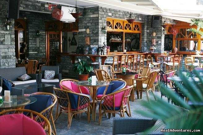 hotel bar area | fantastic family holidays at Hotel Yianna Agistri | Image #7/20 | 