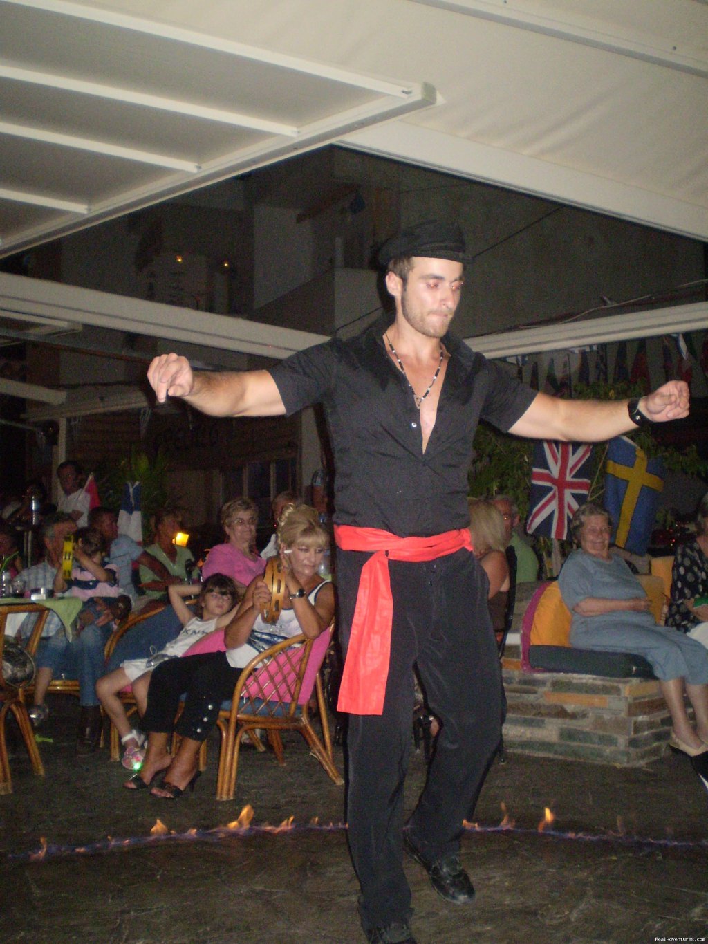 greek night fun | fantastic family holidays at Hotel Yianna Agistri | Image #10/20 | 