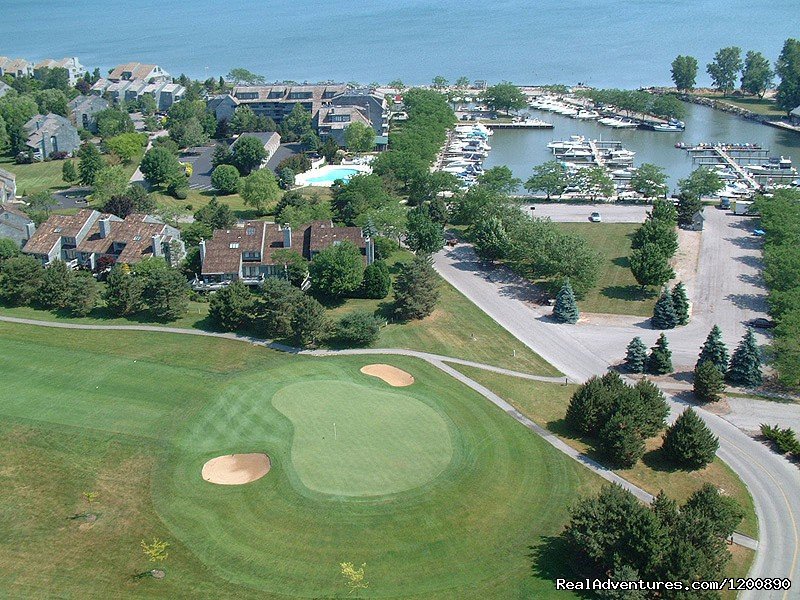 Golf Course and Marina on Lake Erie | Romantic & Family Vacation Getaway, Wine Tours | Image #4/21 | 