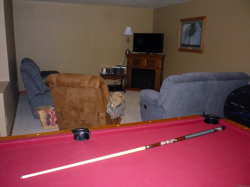 Play pool or ping pong in the family room | InnSpiration Bed & Breakfast- A Country Getaway | Image #20/23 | 