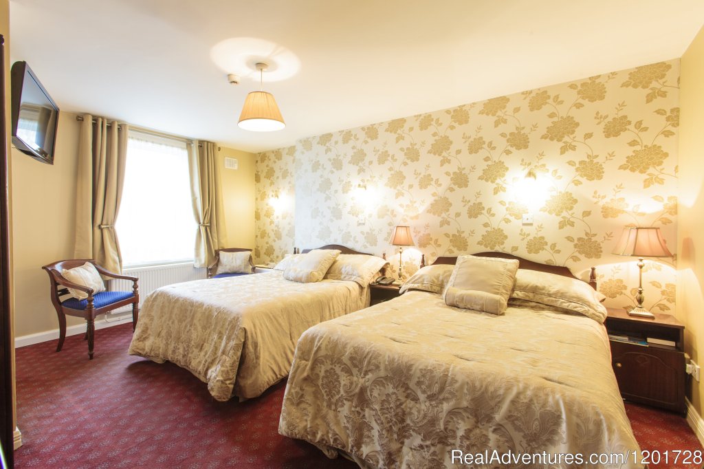 Our Twins room | Cawley's Guesthouse HOTEL | Image #4/11 | 
