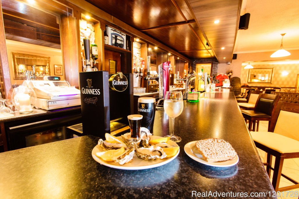 Enjoy a Guinness with Oysters from Donegal | Cawley's Guesthouse HOTEL | Image #8/11 | 