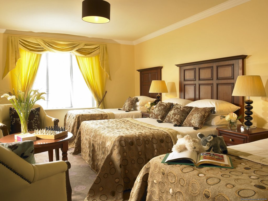 Family Room | Castlecourt Hotel | Image #8/22 | 