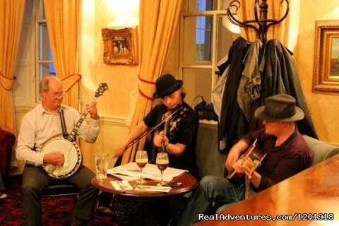 Live Music at the Castle Hotel 