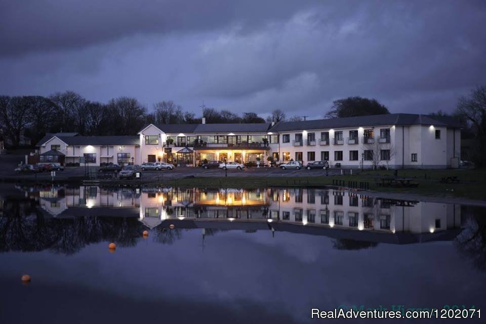 Lakeside at Night | Lakeside Manor Hotel | Virginia, Ireland | Hotels & Resorts | Image #1/7 | 