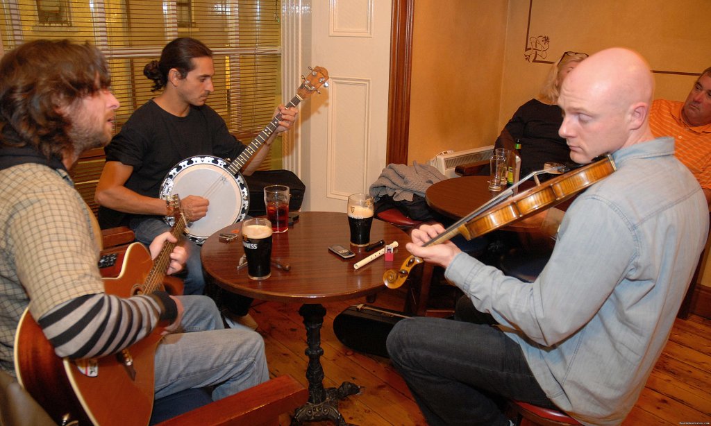 Traditional Irish Music | The Western Hotel | Image #14/17 | 