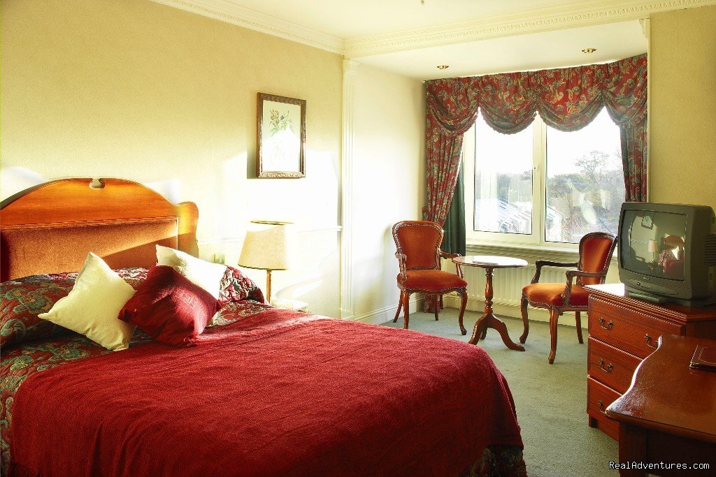 Standard Double Bedroom | Brandon Hotel Conference and Leisure Centre | Image #5/7 | 