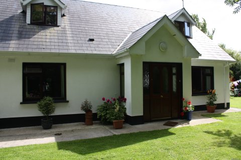 Ash Cottage b+b,front door