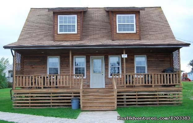 4 Bedroom Executive | Cavendish Country Inn & Cottages | Image #2/7 | 