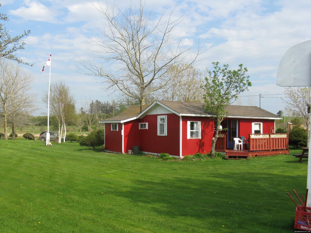 2 Bedroom | Enjoy the Tranquility of Desable Riverview Cottage | Image #3/6 | 