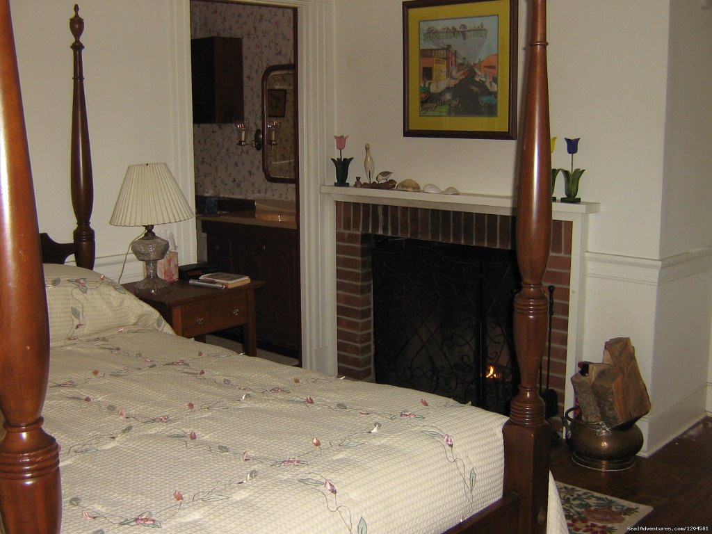 The Allison room | Bay View Waterfront B&B | Image #3/7 | 
