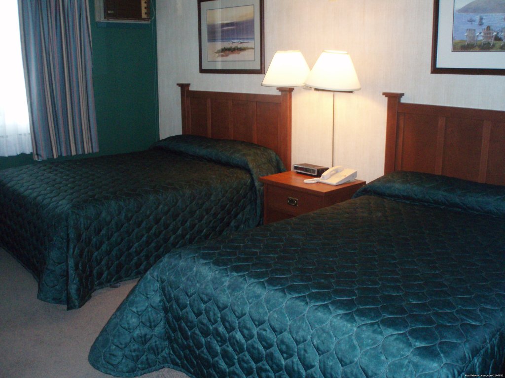 Motel Room - 2 Double Beds | Cove Motel & Mariner Dining Room | Image #15/15 | 