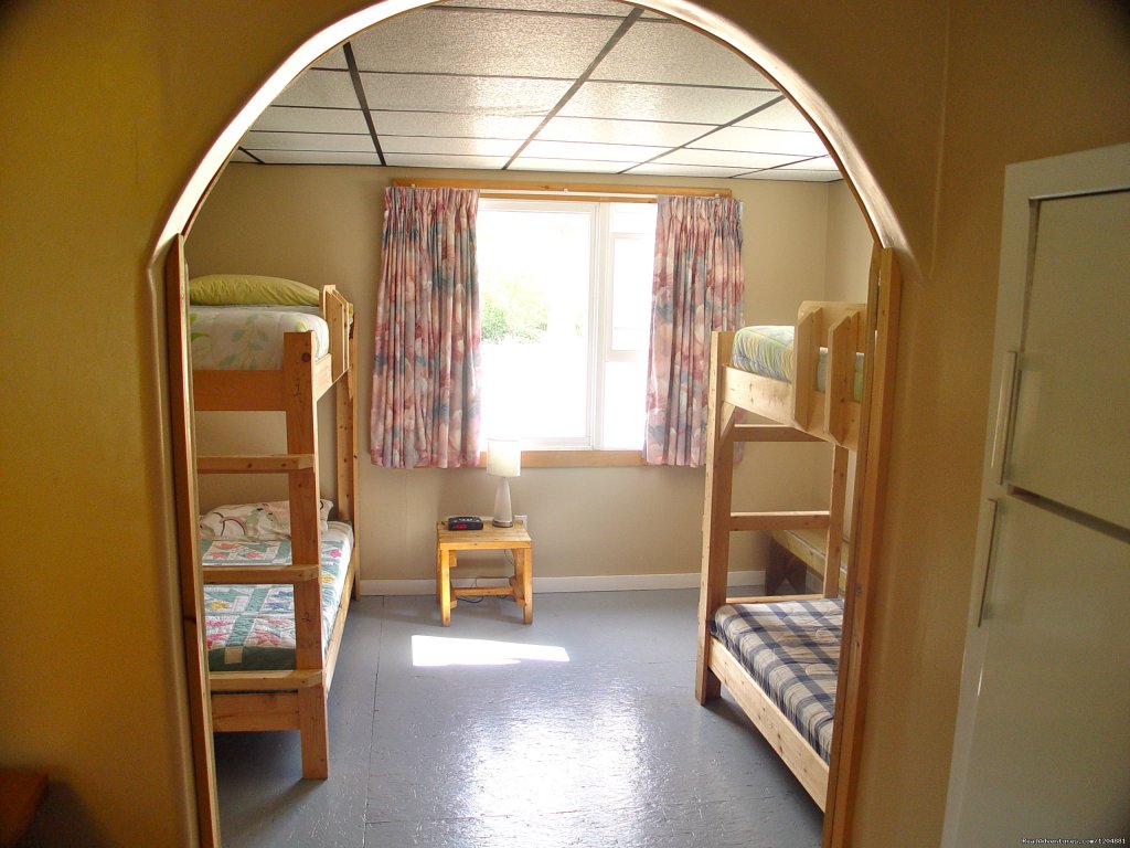 4 bunk dorm | Cabot Trail Backpackers Hostel | Image #6/17 | 