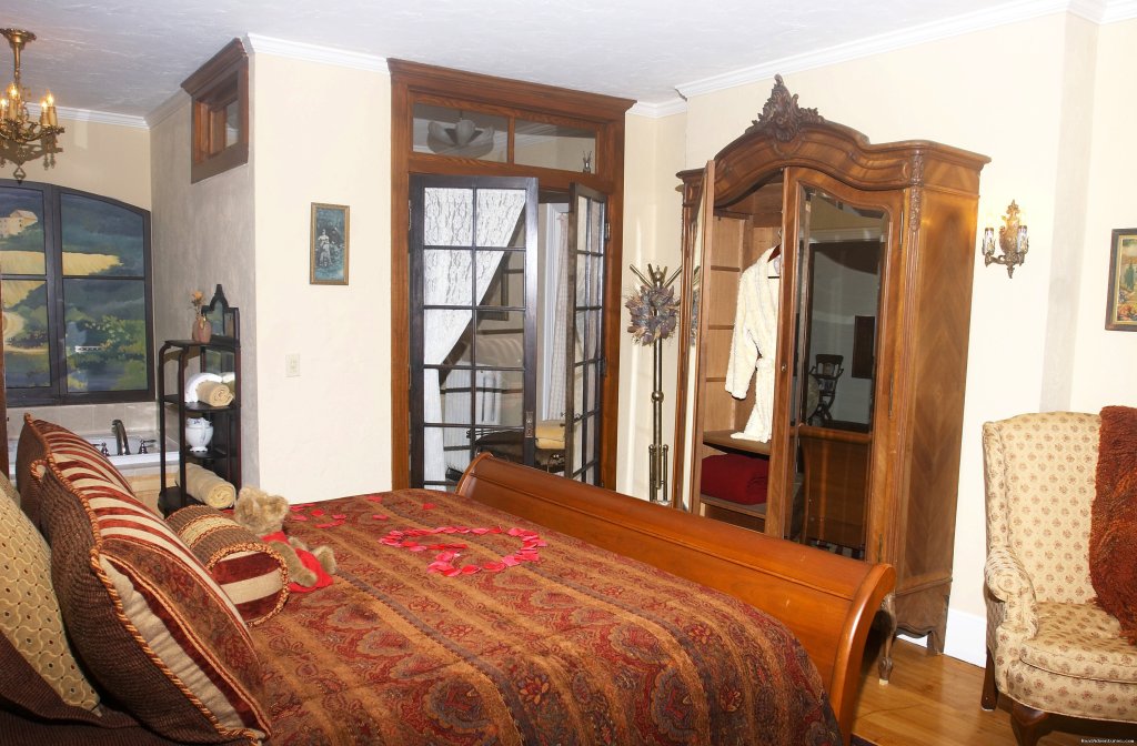 Suite2 William Shakespeare | Relax at the Historic Westphal Mansion Inn B&B | Image #5/7 | 
