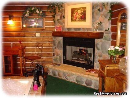 Moonlight and Roses Suite | Lazy Cloud Inn | Lake Geneva, Wisconsin  | Bed & Breakfasts | Image #1/4 | 