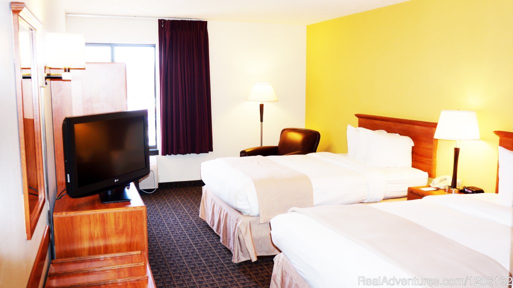 Two Bed Guest Room | AmericInn Madison West | Image #7/23 | 