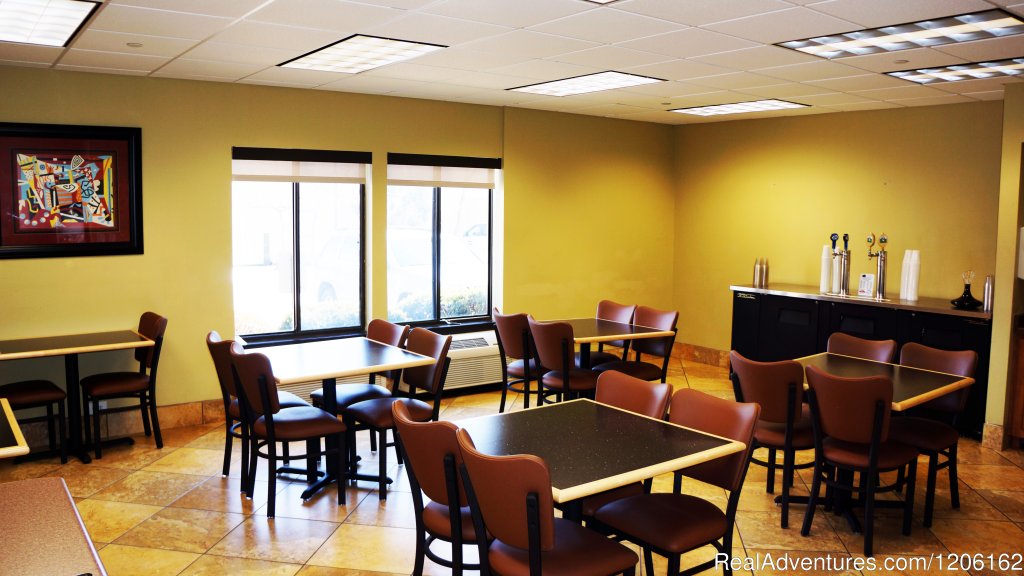 Hospitality/Meeting Room | AmericInn Madison West | Image #18/23 | 