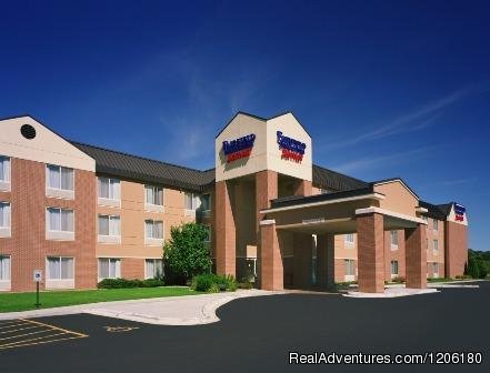 Main Entrance | Fairfield Inn & Suites by Marriott Madison West | Middleton, Wisconsin  | Hotels & Resorts | Image #1/1 | 