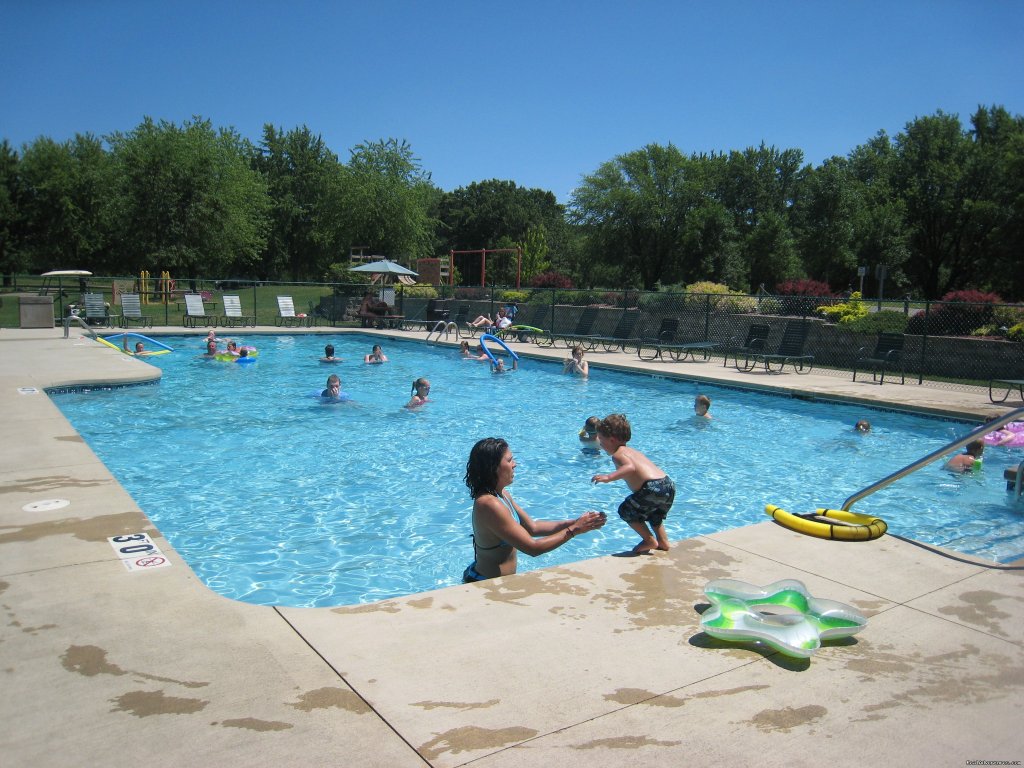 Beautiful Swimming Pool | Silver Springs Campsites Inc | Image #8/21 | 