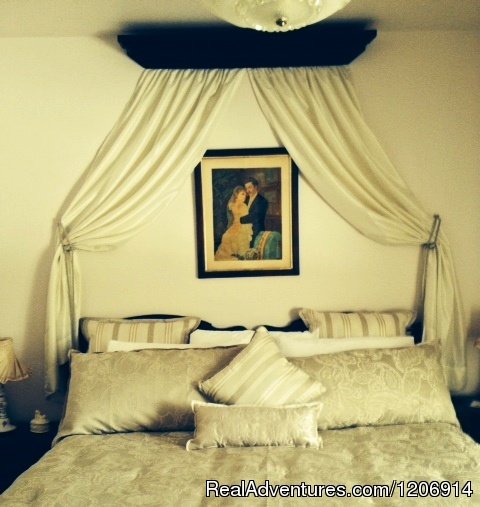 Bridal Suite | Experience historic stay in Calif. Gold Country | Image #6/12 | 