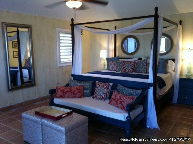 Romantic new East Bedroom | SeaViewPlay  New Pool & Fabulous Ocean Front Villa | Image #7/26 | 